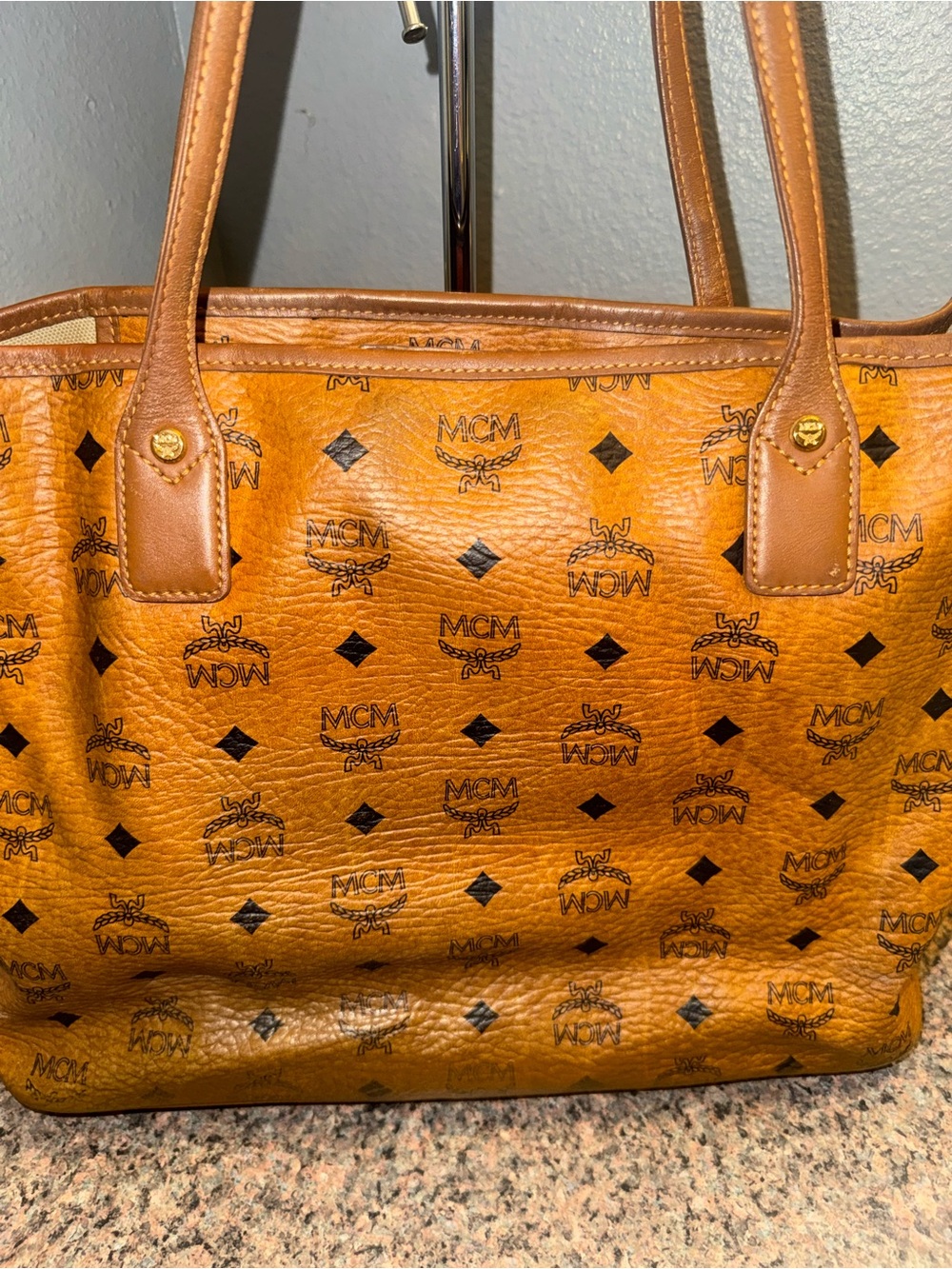 MCM limited edition Cognac Leather Logo Tote EUC - Picture 2 of 6